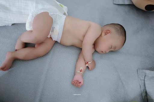 资兴宝宝口水多怎么回事
